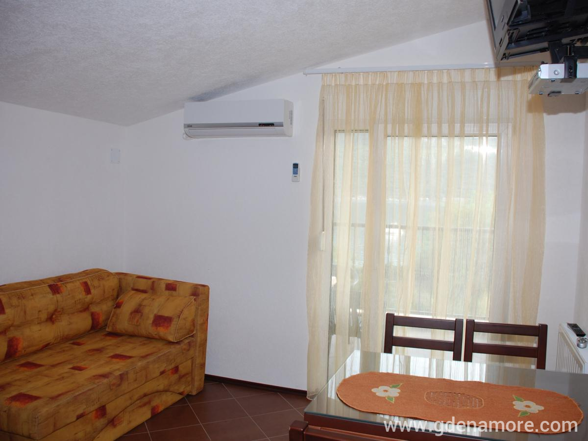 Apartmani Ana Marija, privatni smeštaj u mestu Djenović, Crna Gora
